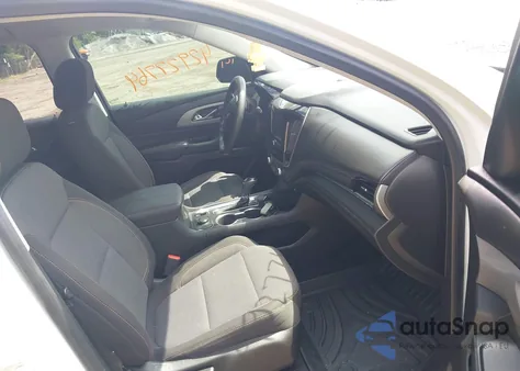 2018 Chevrolet Traverse Ls z USA, uszkodzony, nr VIN 1GNEVFKW3JJ148531